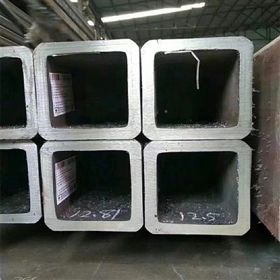 KUWAIT NELIÖ METALLIPUTKI